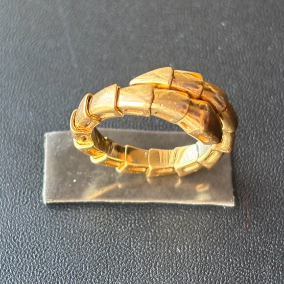 Bvlgari Serpenti Viper 18K Yellow Gold Wrap Ring. - Picture 6 of 9